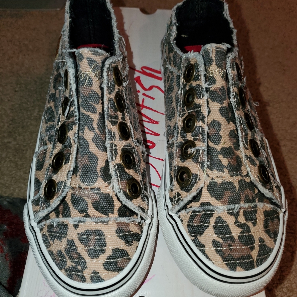 Blowfish girls sneakers